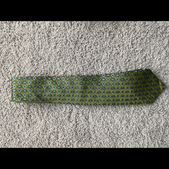 Other - Boss tie in green design